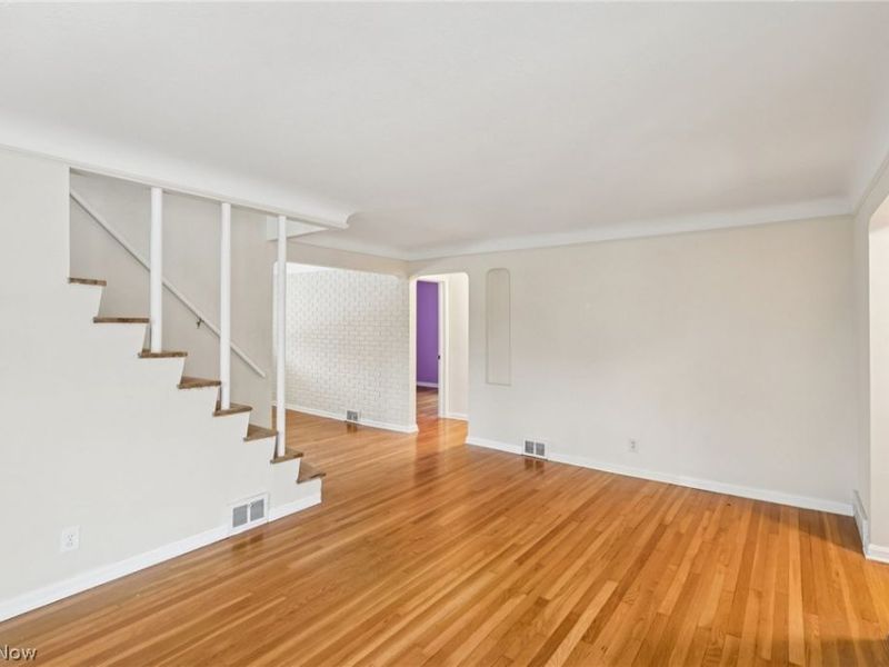 9005 Ansonia Avenue , Brooklyn, OH 44144 Photo 4