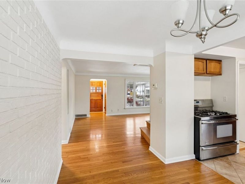 9005 Ansonia Avenue , Brooklyn, OH 44144 Photo 8