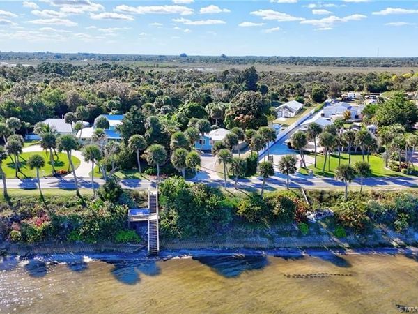 5603 S Indian River Drive, Fort Pierce, FL 34982