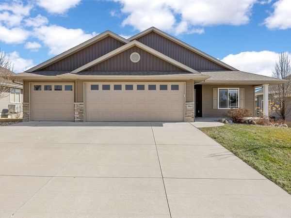 3965 Peridot Dr , Marion, IA 52302
