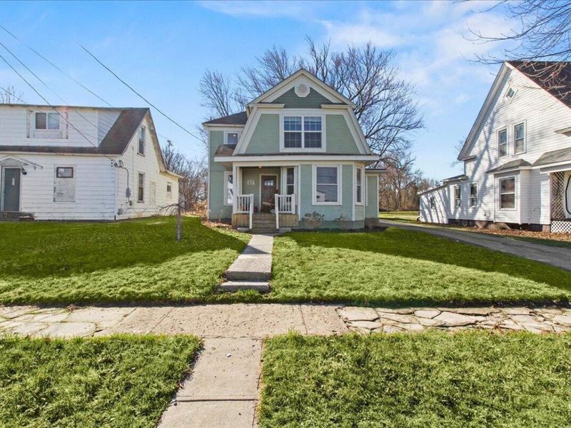 431 W Center Street, West Mansfield, OH 43358 Photo 1