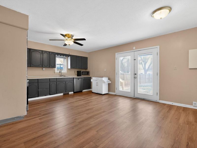 396 Pasadena Avenue, Columbus, OH 43228 Photo 14