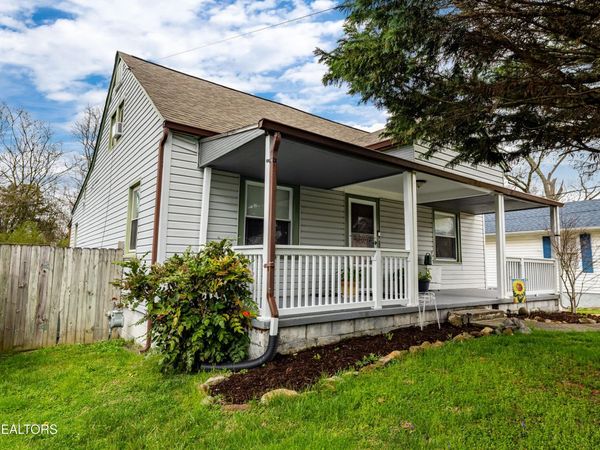 2521 Seymour Ave, Knoxville, TN 37917