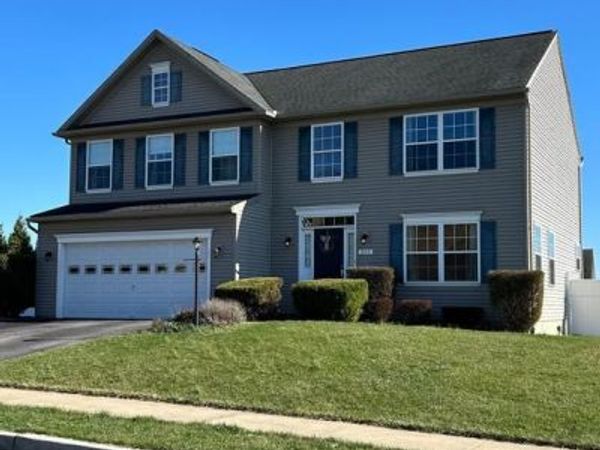 322 WOODBRIDGE DRIVE, ETTERS, PA 17319