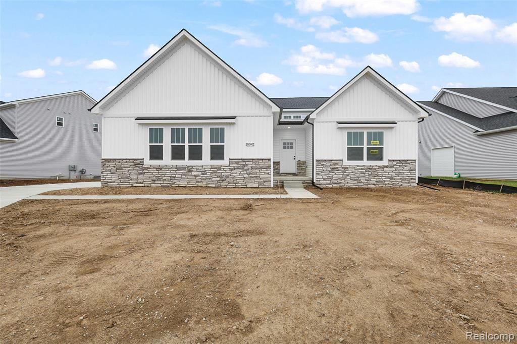10042 Santa Lucia Court, Grand Blanc Township, MI 48439 Main Photo