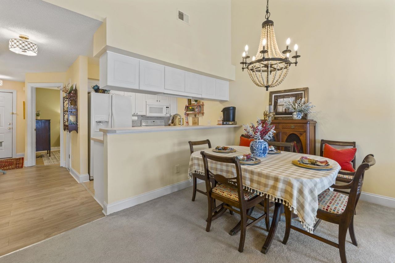 627 Woodmoor Dr. Photo 15