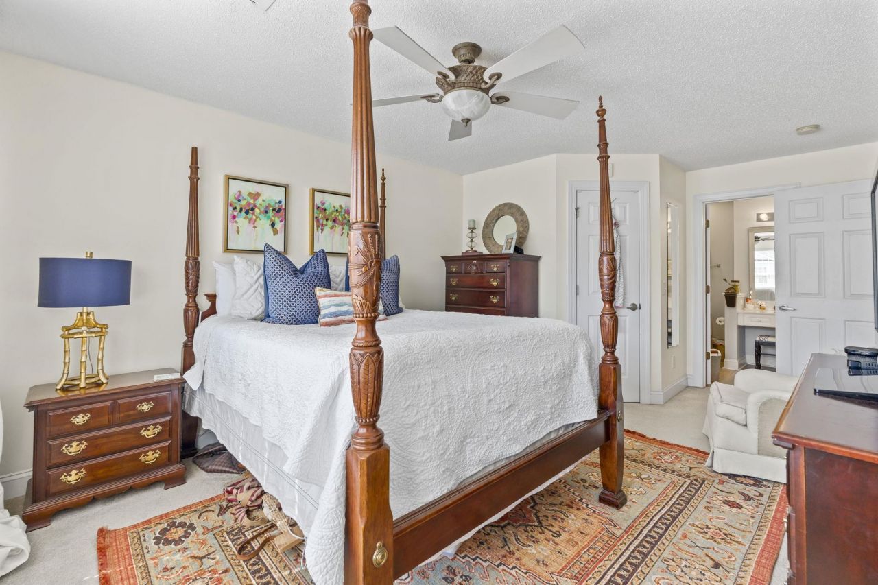 627 Woodmoor Dr. Photo 24