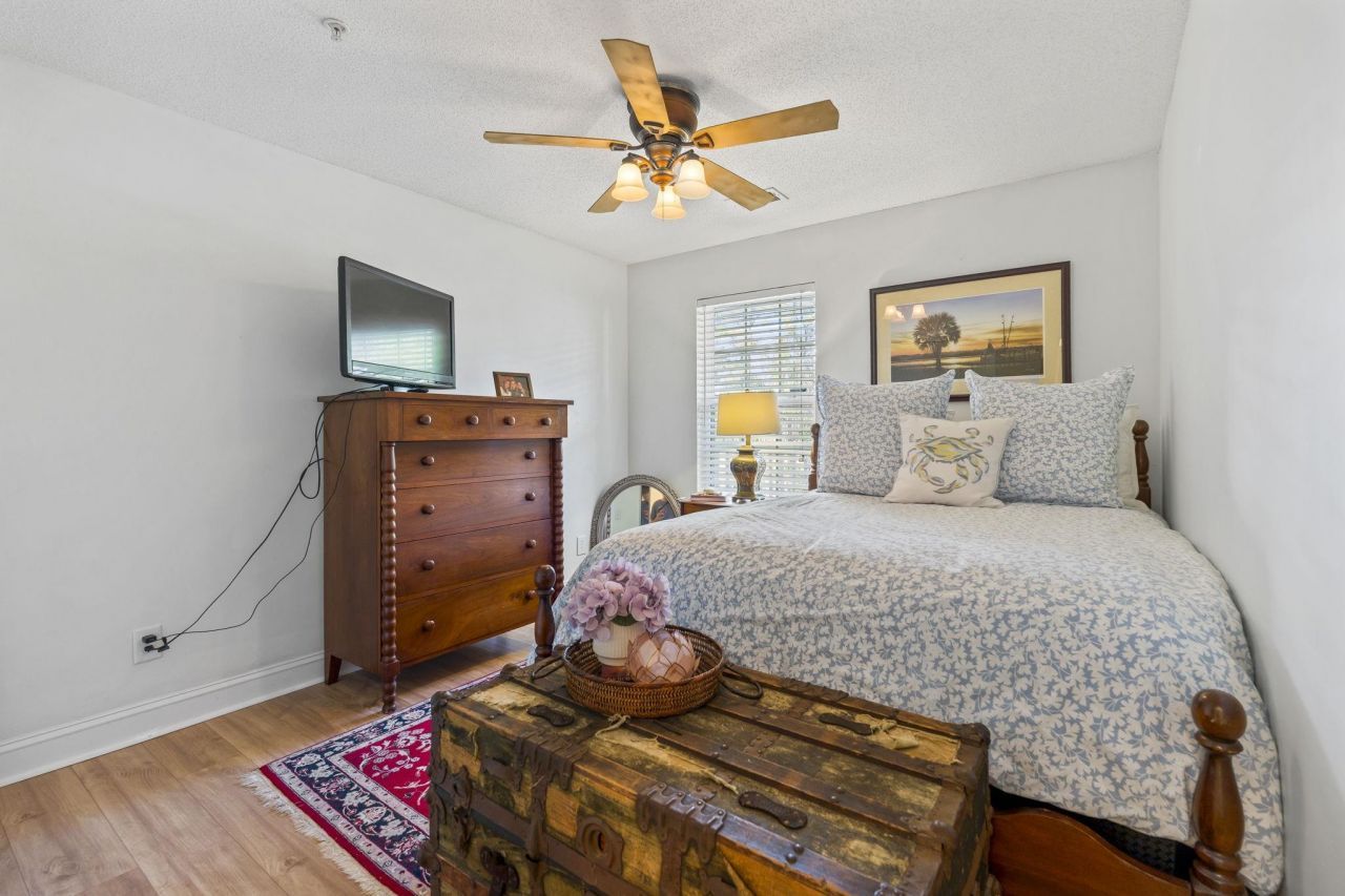 627 Woodmoor Dr. Photo 8