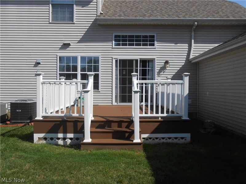 7567 Monterey Bay Drive, Mentor on the Lake, OH 44060 Photo 23