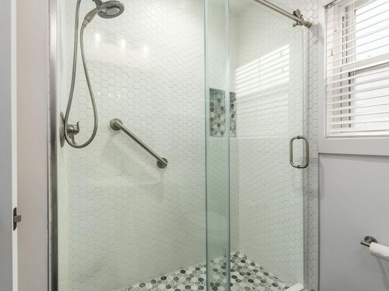 386 Northview Drive, Columbus, OH 43209 Photo 14