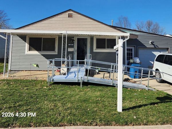 425 Superior Street , Bellefontaine, OH 43311