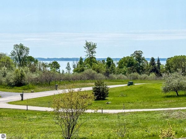 2155 Belanger Creek Drive N, Suttons Bay, MI 49682