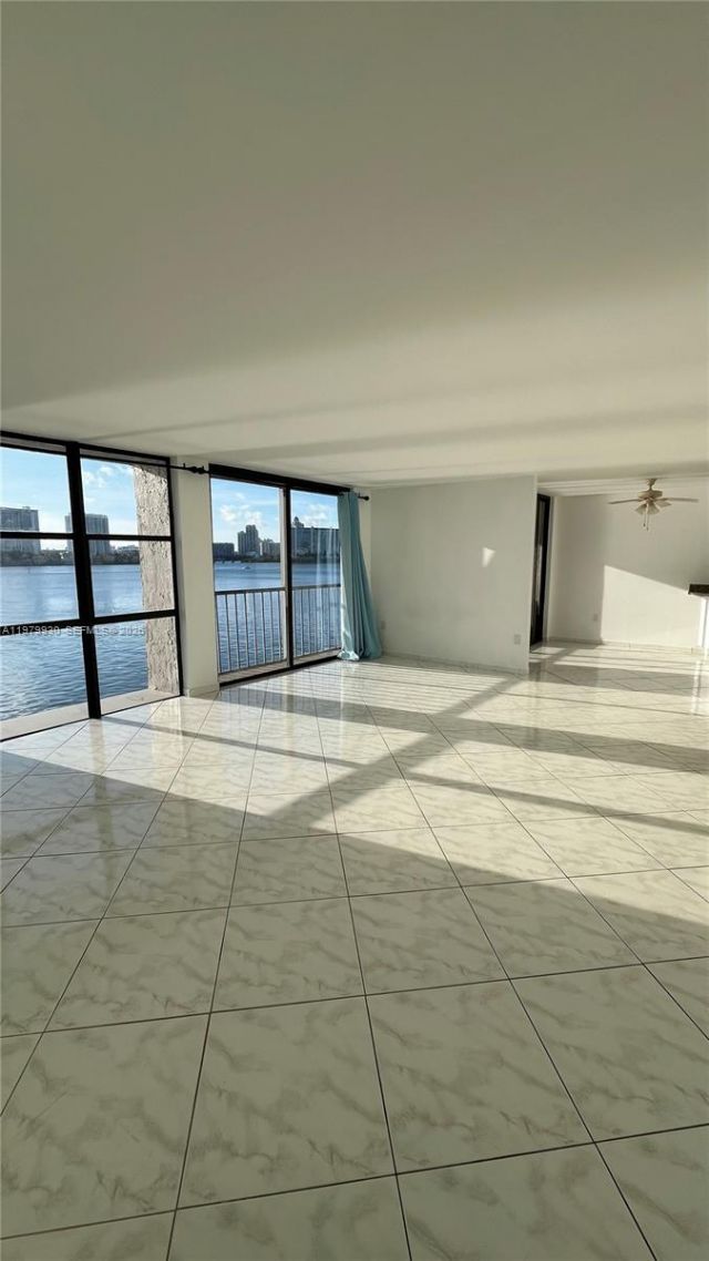 17500 N Bay Rd, Unit S403, Sunny Isles Beach, FL 33160 Photo