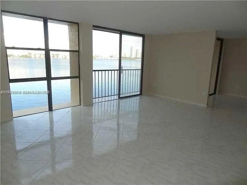 17500 N Bay Rd, Unit S403, Sunny Isles Beach, FL 33160 Photo