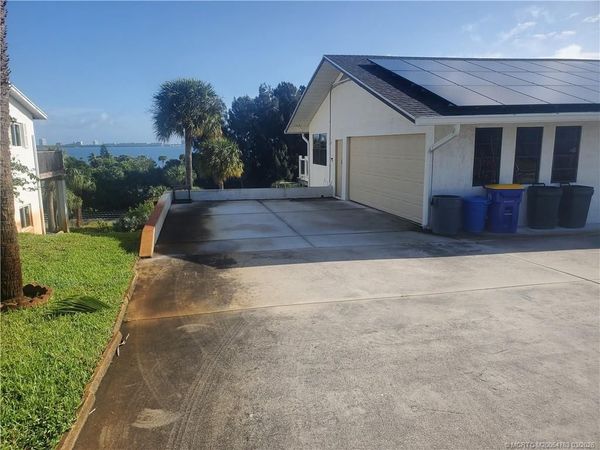 4203 NE Skyline Drive, Jensen Beach, FL 34957