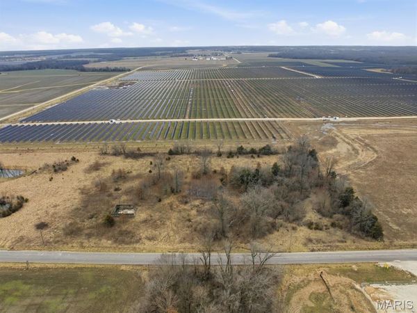 23372 Powerline Road , Warrenton, MO 63383