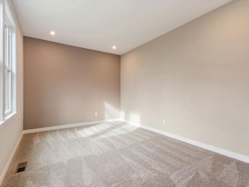 7511 Donegal Drive, Miami Twp, OH 45233 Photo 21