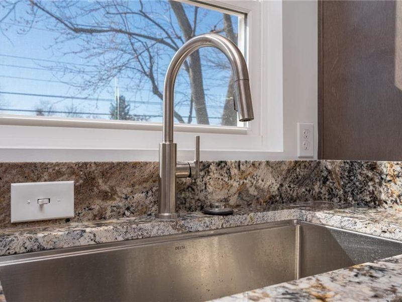 326 N Bromfield Road, Kettering, OH 45429 Photo 10