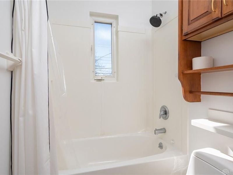 326 N Bromfield Road, Kettering, OH 45429 Photo 17