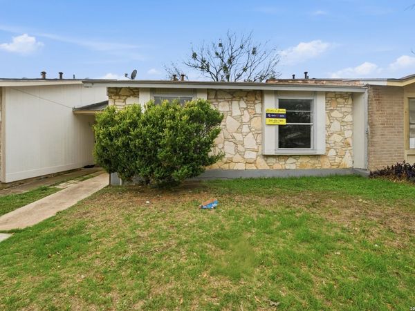 8017 Chipping, San Antonio, TX 78239