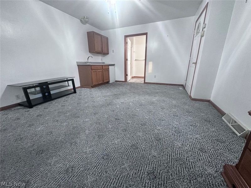 417 Otis Court SE, Girard, OH 44420 Photo 17