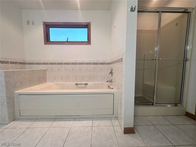 417 Otis Court SE, Girard, OH 44420 Photo 23