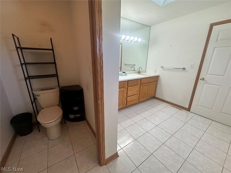 417 Otis Court SE, Girard, OH 44420 Photo 25