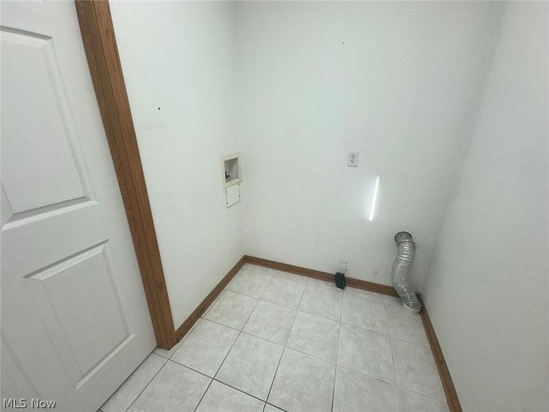 417 Otis Court SE, Girard, OH 44420 Photo 26