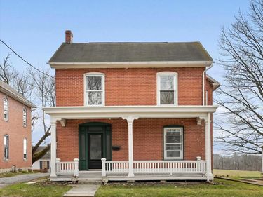 2132 MAIN STREET, LITITZ, PA 17543