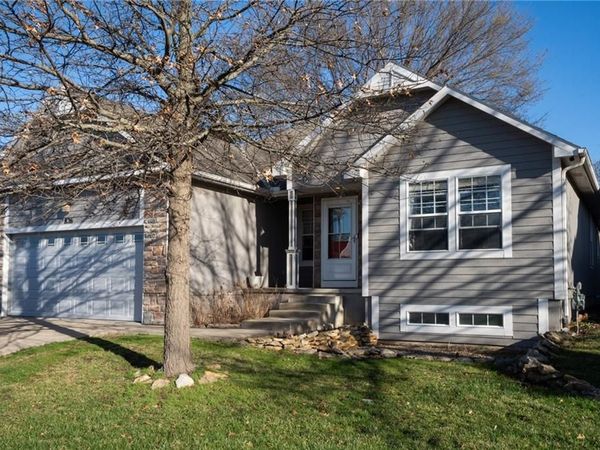826 E 14th Terrace, Eudora, KS 66025