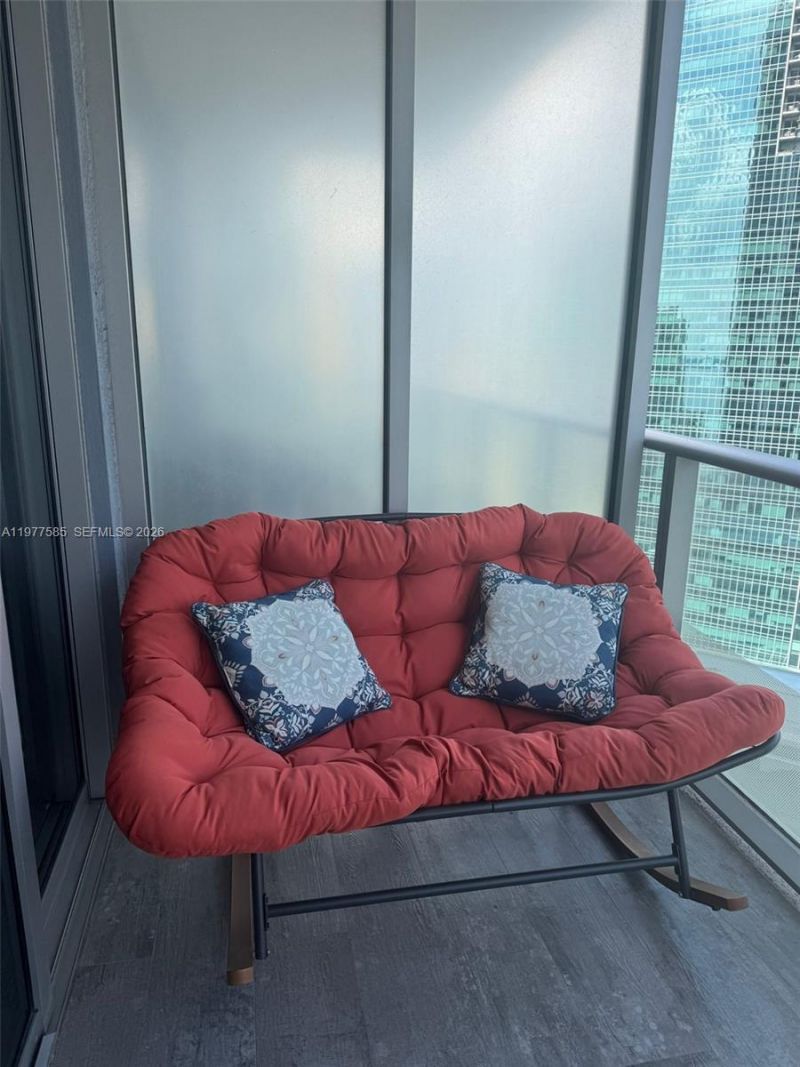 1300 Brickell Bay Dr , Unit 2512, Miami, FL 33131 Photo