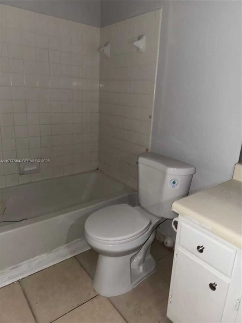 3320 N Pinewalk Dr N , Unit 1715, Margate, FL 33063 Photo