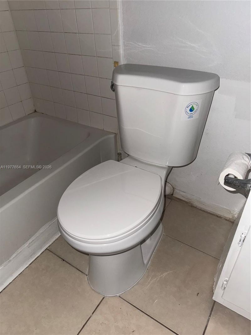 3320 N Pinewalk Dr N , Unit 1715, Margate, FL 33063 Photo