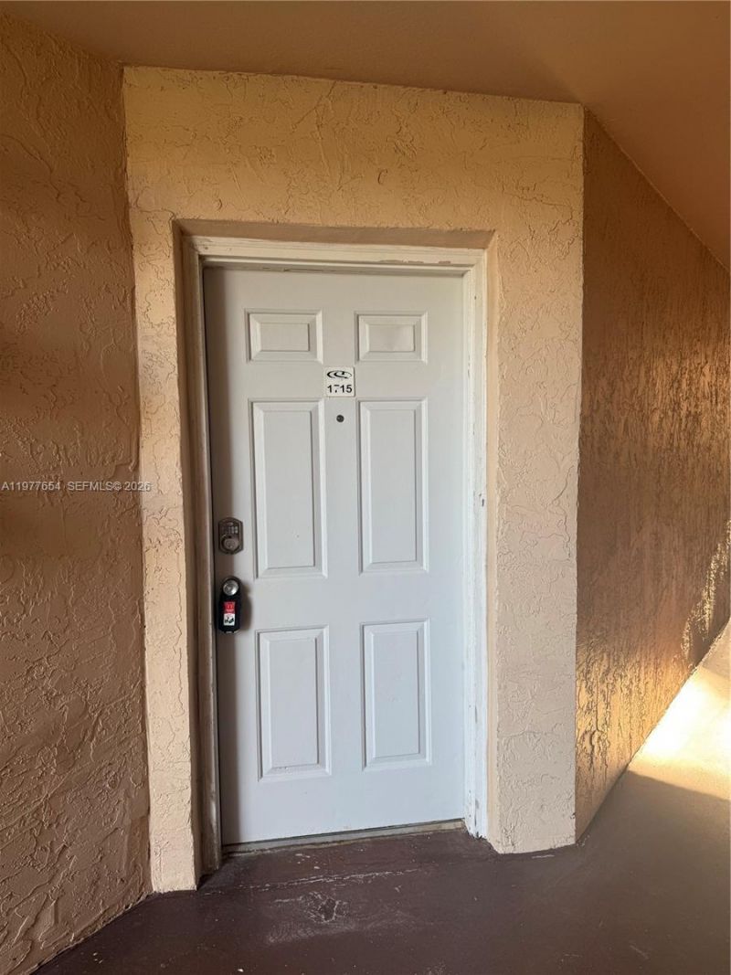 3320 N Pinewalk Dr N , Unit 1715, Margate, FL 33063 Photo