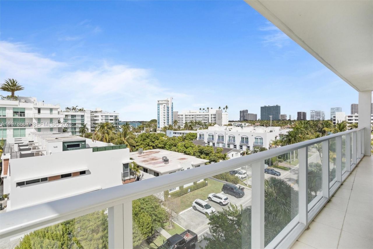 1150 101st St, Unit 601, Bay Harbor Islands, FL 33154 Photo