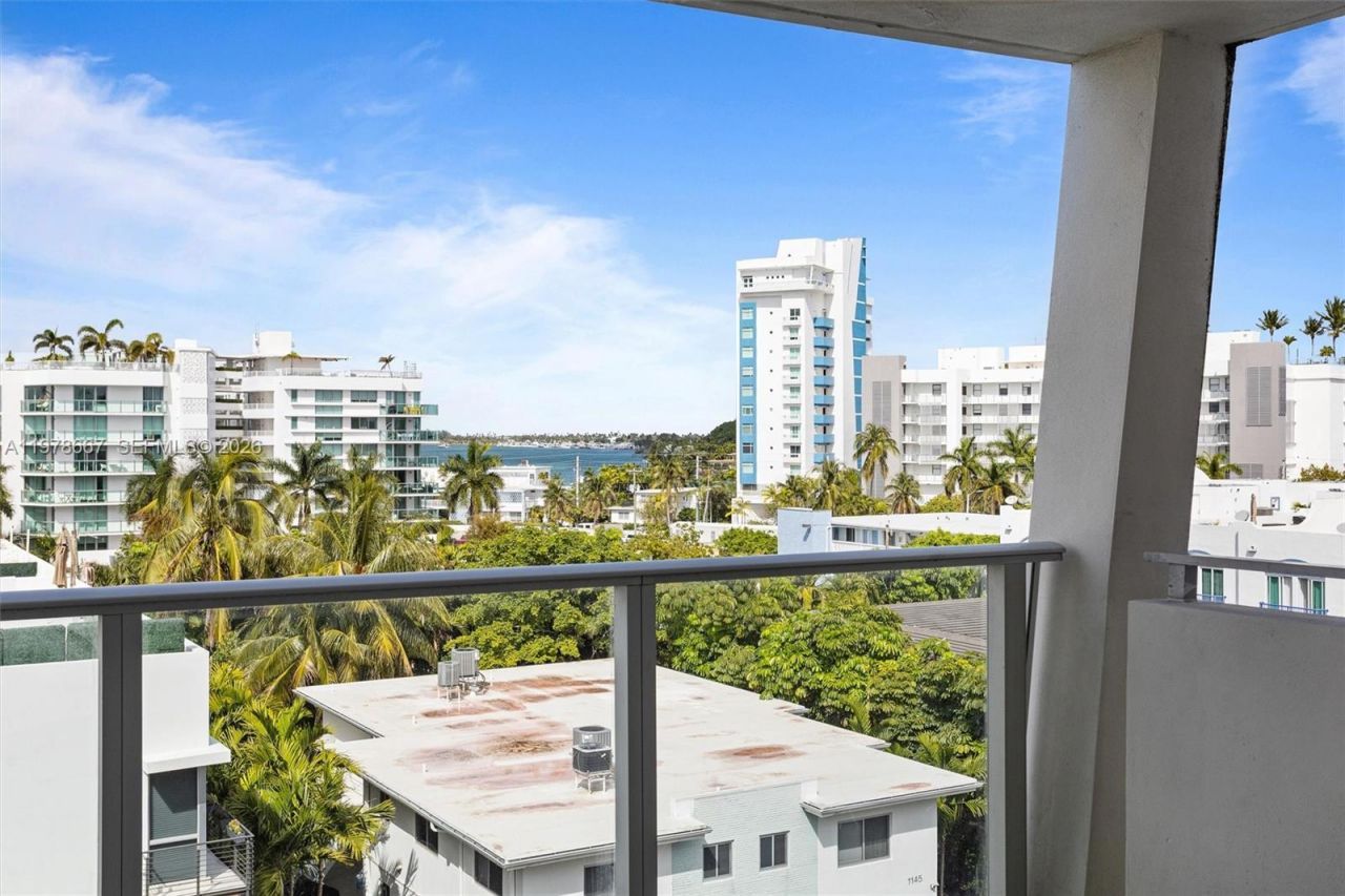 1150 101st St, Unit 601, Bay Harbor Islands, FL 33154 Photo