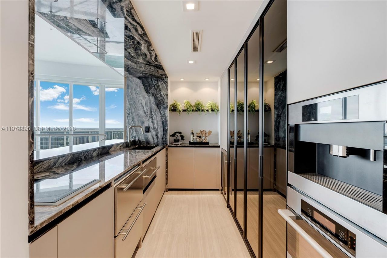 18201 E Collins Ave , Unit TS1, Sunny Isles Beach, FL 33160 Photo