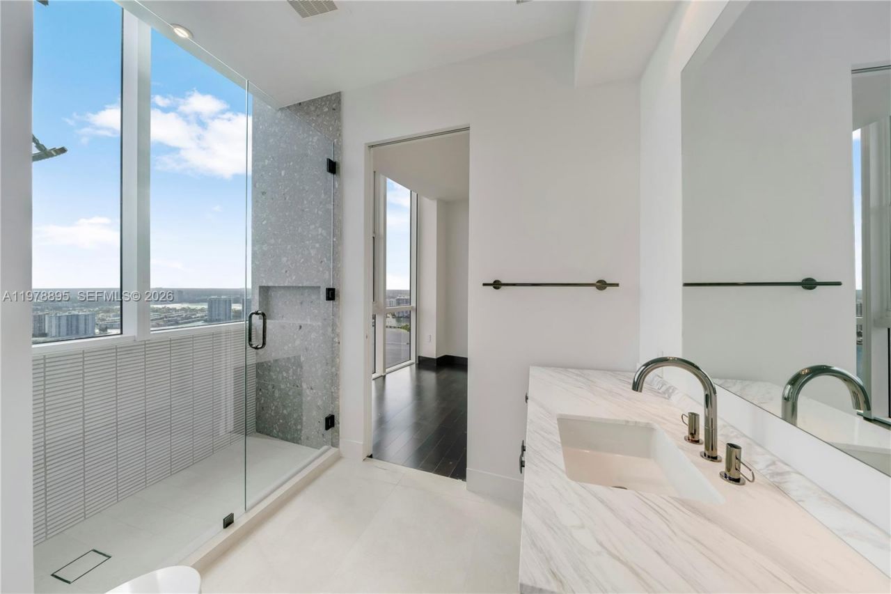 18201 E Collins Ave , Unit TS1, Sunny Isles Beach, FL 33160 Photo