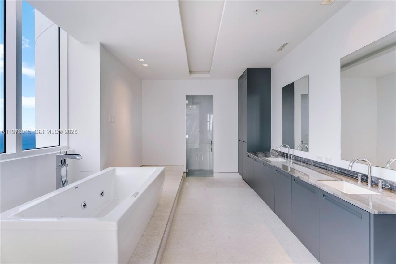 18201 E Collins Ave , Unit TS1, Sunny Isles Beach, FL 33160 Photo