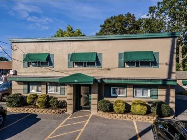 123 Sconticut Neck Road, Fairhaven, MA 02719