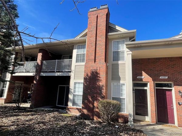 44272 Princeton Drive, Clinton Twp, MI 48038