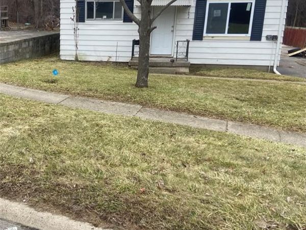 2064 Lavelle Road, Flint Twp, MI 48504