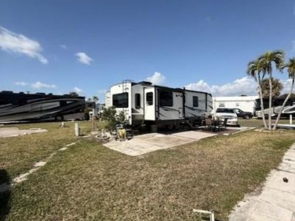 19681 #249 Summerlin RD, FORT MYERS, FL 33908