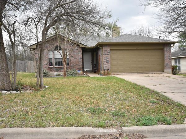 107 Oriole CV, Cedar Creek, TX 78612