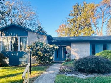 1989 FOREST LANE, ALLENTOWN, PA 18103