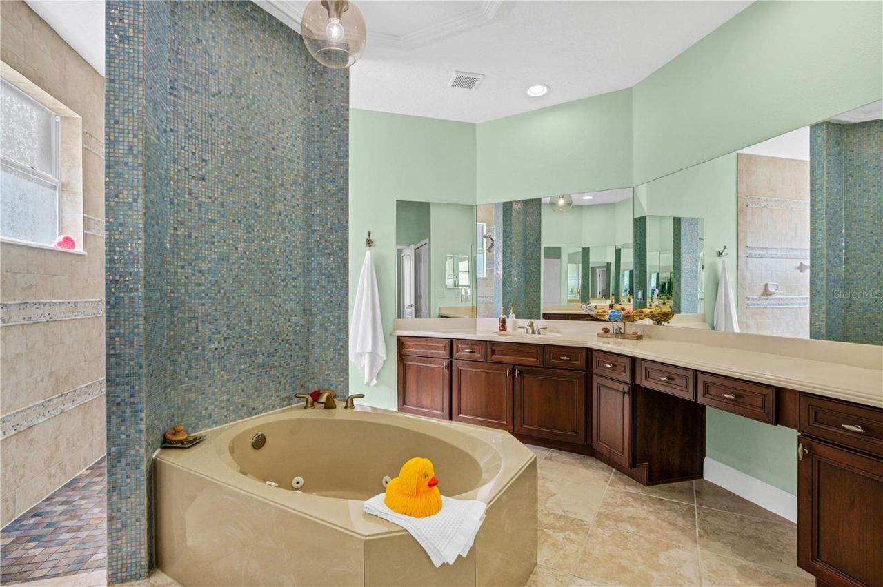 425 Champion Ridge Drive , Daytona Beach, FL 32124 Photo