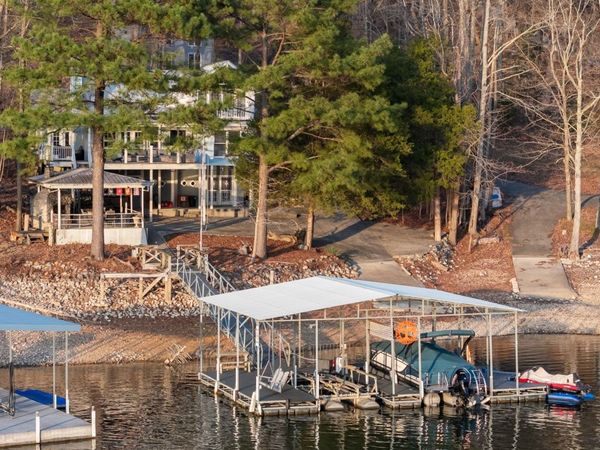 107 Beechnut Dr , Estill Springs, TN 37330