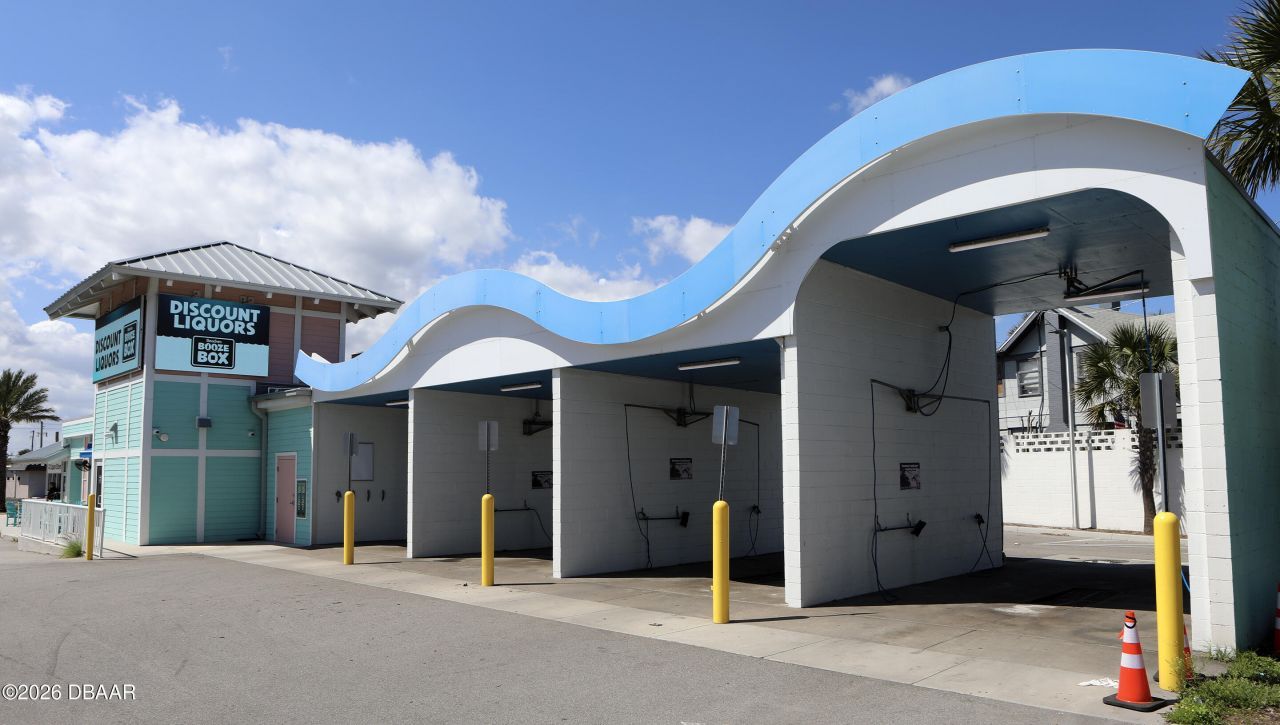 301 E International Speedway Boulevard, Daytona Beach, FL 32118 Photo