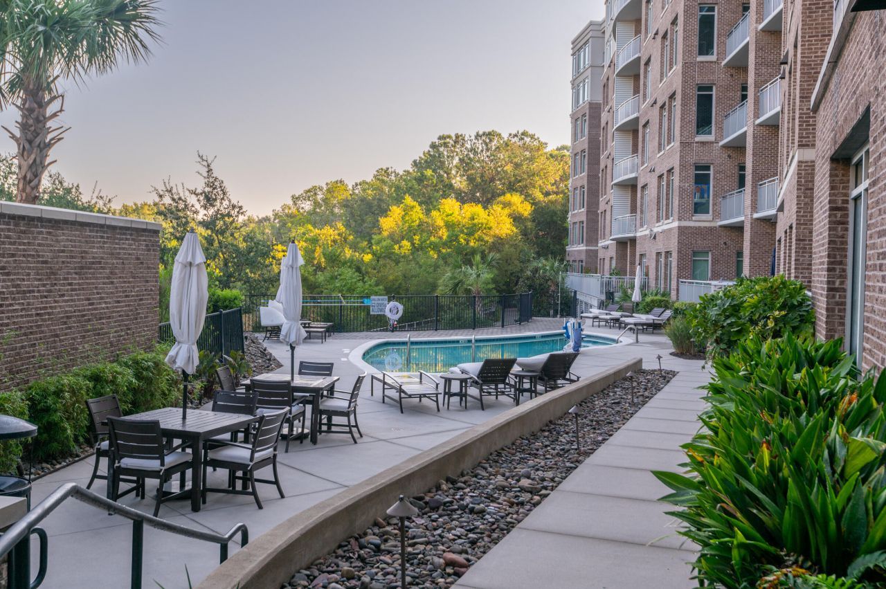 155 Wingo Way Photo 41