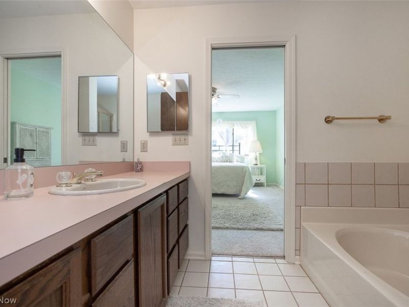 920 Hemlock Lane , Sagamore Hills, OH 44067 Photo 21